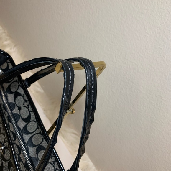 Coach GUC Peyton Signature Zip Top Large Tote Shoulder Bag - Picture 14 of 14